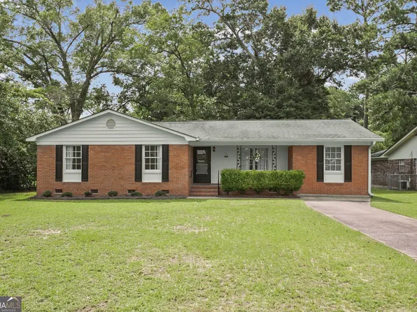 2717 Elton St, Albany, GA 31707