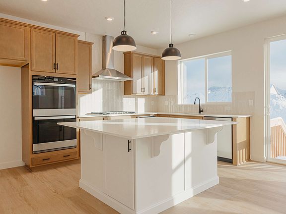 7th image of this home