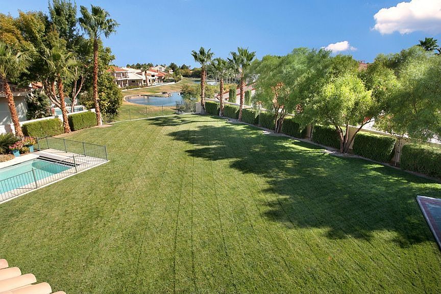 2nd image of 8921 Canyon Springs Dr