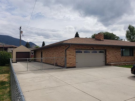 2nd image of 3450 S Hillcrest Dr