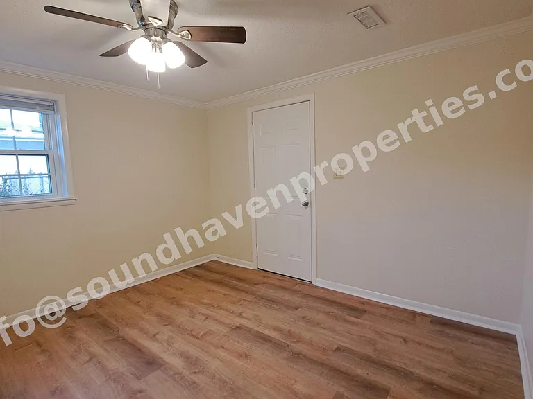 Fourth bedroom or office downstairs