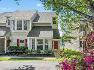 7 Town Park Ln #D, Charleston, SC 29412