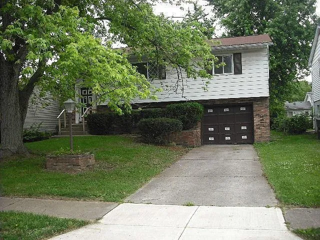 3403 Southfield Dr E photo 1
