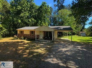 17 Lynn St, Chatham, VA 24531