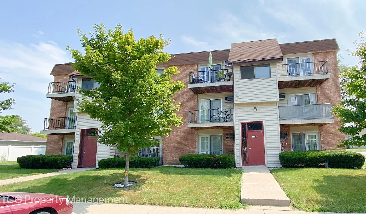2 bed, 1.0 bath, $950 — Photo 1