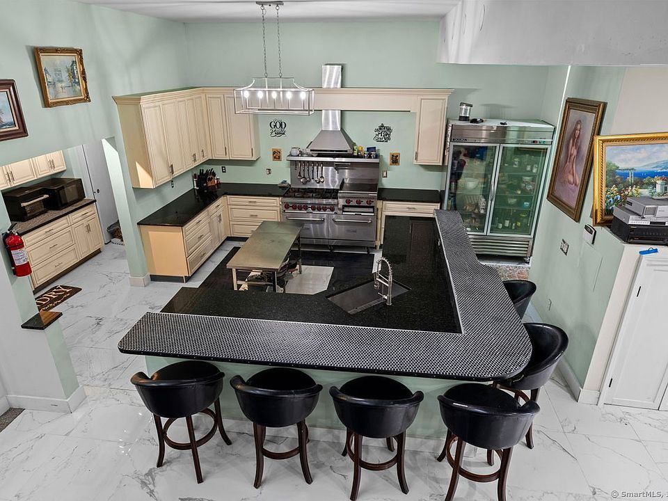 1st image of 8 Tom Road