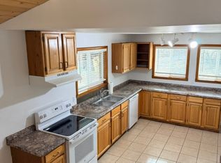 141 N 1st St, New Castle, CO 81647