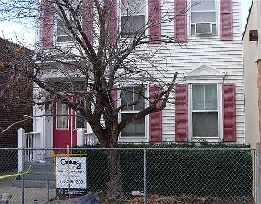 2nd image of 189 Hamilton St