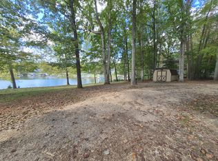 4140 Isle Of Pines Dr, Moneta, VA 24121