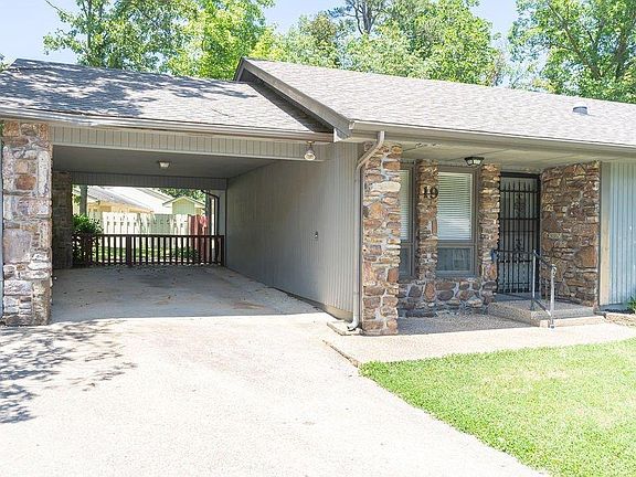2nd image of 19 Dogwood Dr