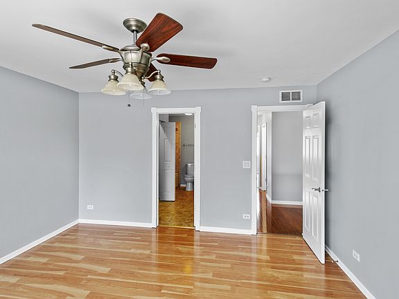 5th image of 1309 Manning Ave