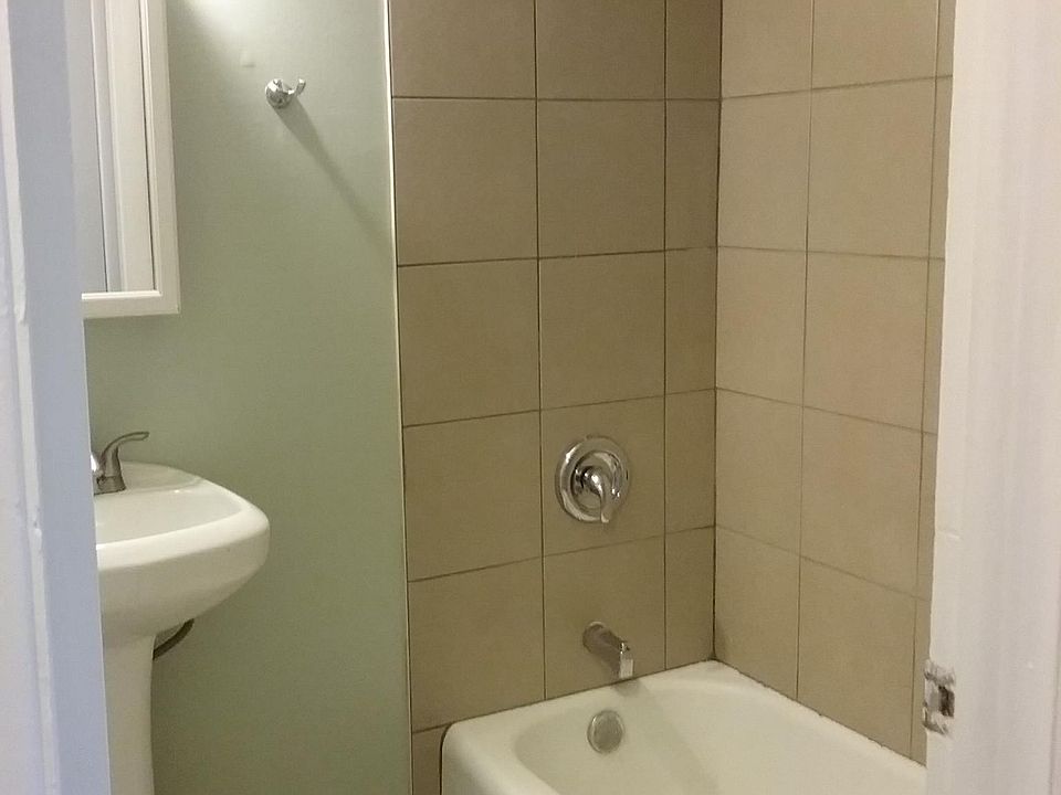 1st image of 2015 Broadway St APT 2S