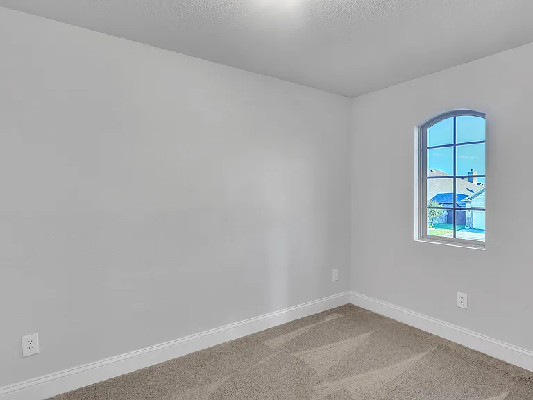 1708 Stillwater Dr — Photo 33