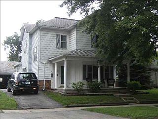 3rd image of 414 E Main St
