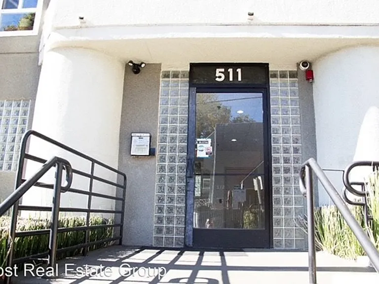 511 S Carondelet St — Photo 2