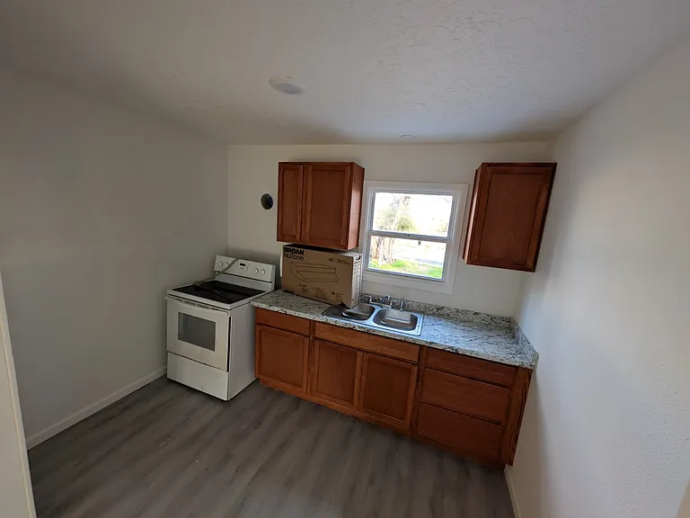 1801 S 3rd St — Photo 5