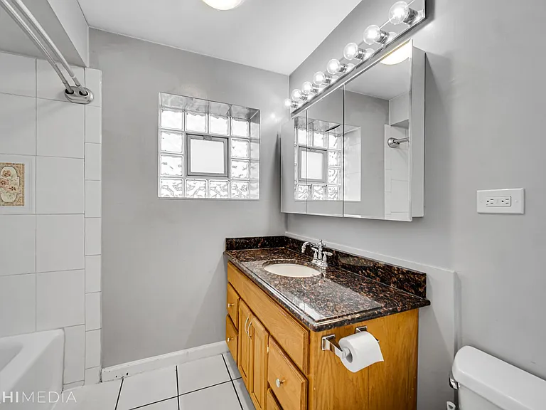 4006 W Nelson St — Photo 17