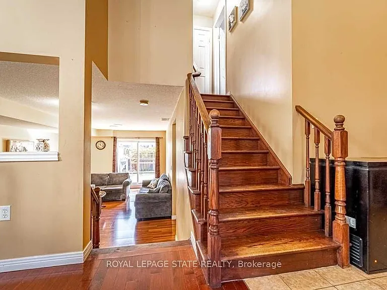 35 McKibbon Ave — Photo 11