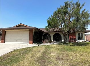 8990 Rosecrest Ln, Fontana, CA 92335