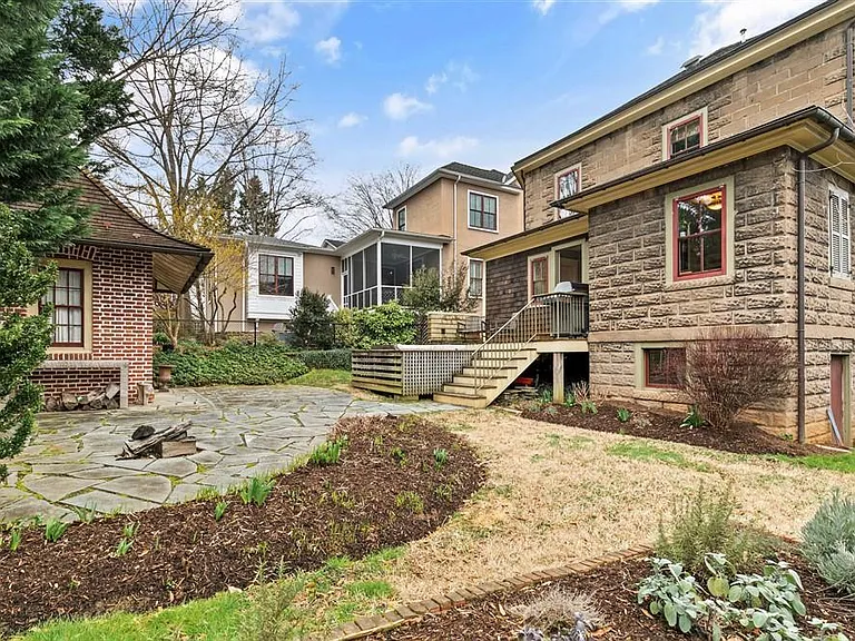 512 Lexington Ave — Photo 21
