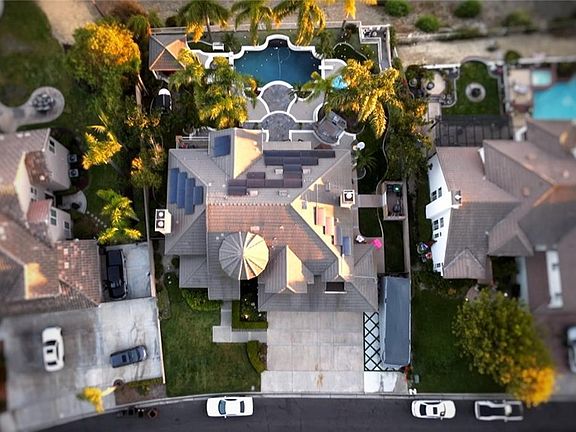 4th image of 26970 Abbey Glen Dr