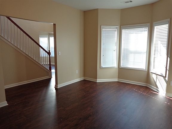 3rd image of 2860 Saddle Bronc Cir