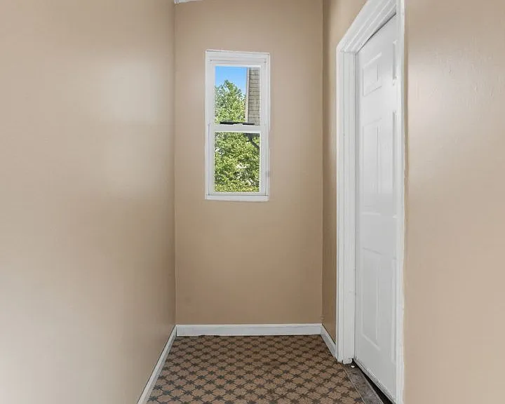 59 Waverly St — Photo 2