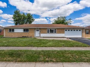 617 Bradfield Dr, Dayton, OH 45426