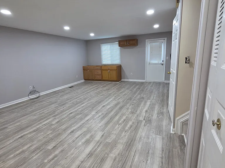 1216 Ogden Pl — Photo 3