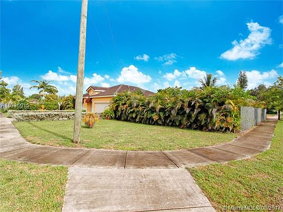 4th image of 4090 NW 161st St