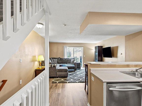 5th image of 1012 Watkins Glen Ct #1012