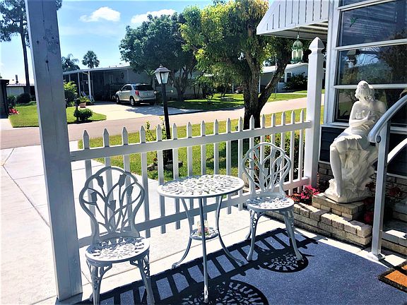 5th image of 6321 Grove Pointe Dr SE