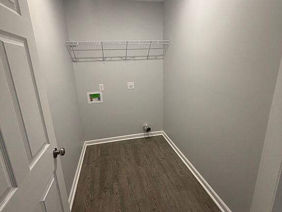 5th image of 345 Williamsburg Ln