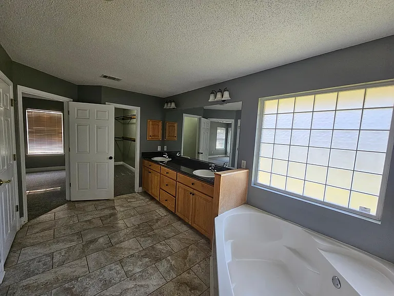 2202 Hagood Loop — Photo 23