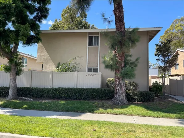 13447 1/4 Village Dr, Cerritos, CA 90703
