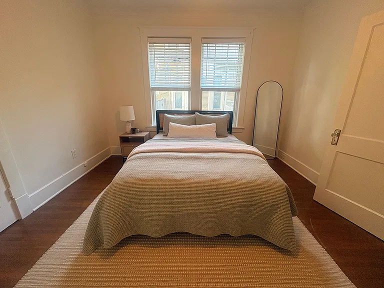 949 S Cox St #2-951 — Photo 8