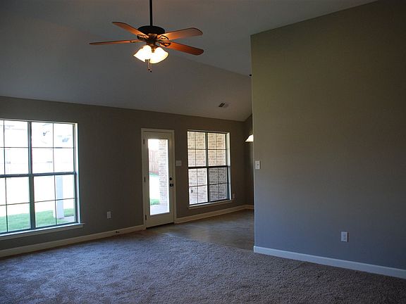 3rd image of 145 Meadow Trail Ave