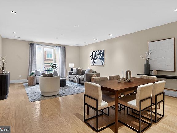 5th image of 2110 Sansom St