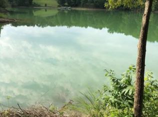 1053 Dean Cir, Dandridge, TN 37725