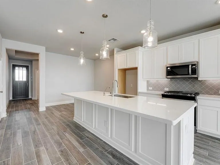 10110 Water Harbor Dr — Photo 6