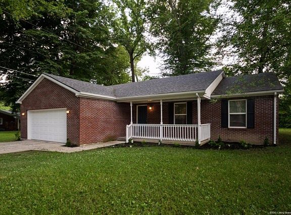 3rd image of 811 Beechwood Dr