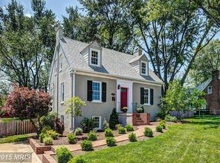 10833 1st St, Fairfax, VA 22030