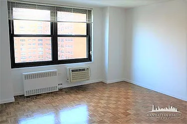 Rented by Manhattan Realty Group