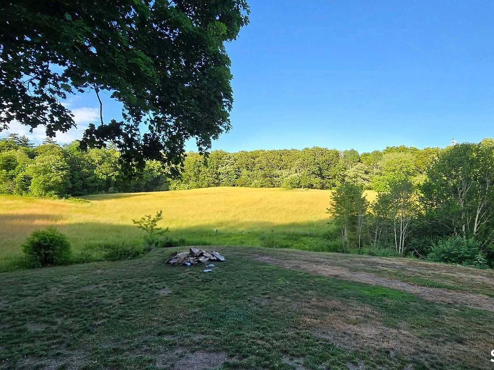 2nd image of 430 Green Hollow Road