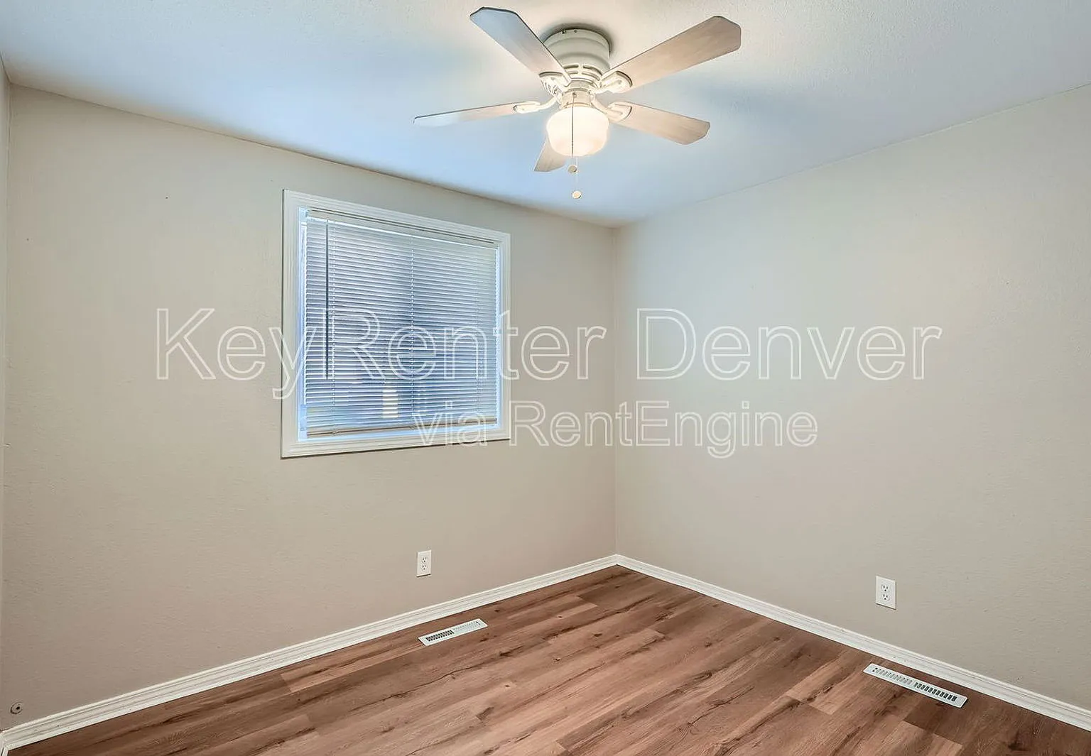 2 bed, 1.0 bath, 705 sqft, $1,295 — Photo 4