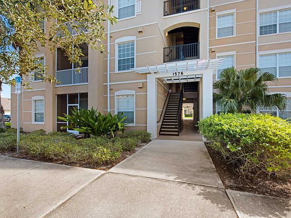 4th image of 1576 Peregrine Cir Unit 305