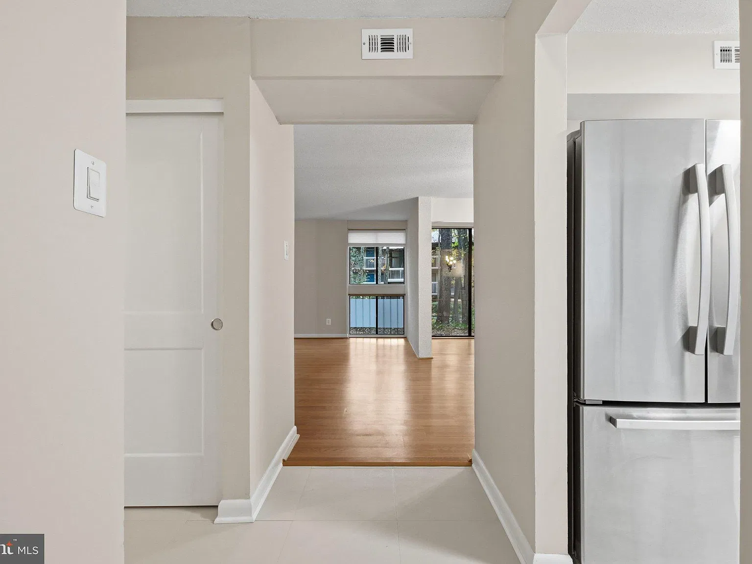 Lakeview — Photo 4