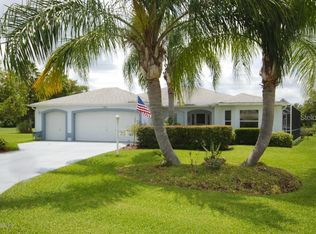 832 Camino Del Rey Dr, The Villages, FL 32159