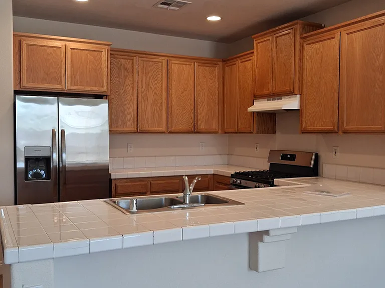 10117 Lambeau Ct — Photo 3