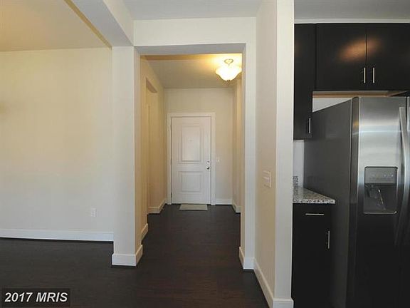 4th image of 2903 Bleeker St Unit 306